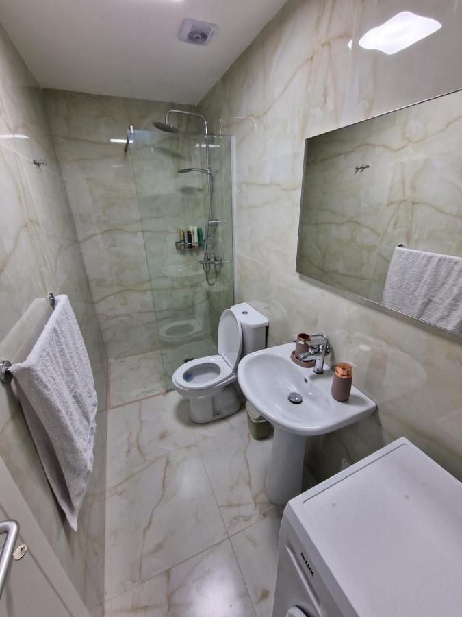 Hq Apartment In Center Tiranë Luaran gambar